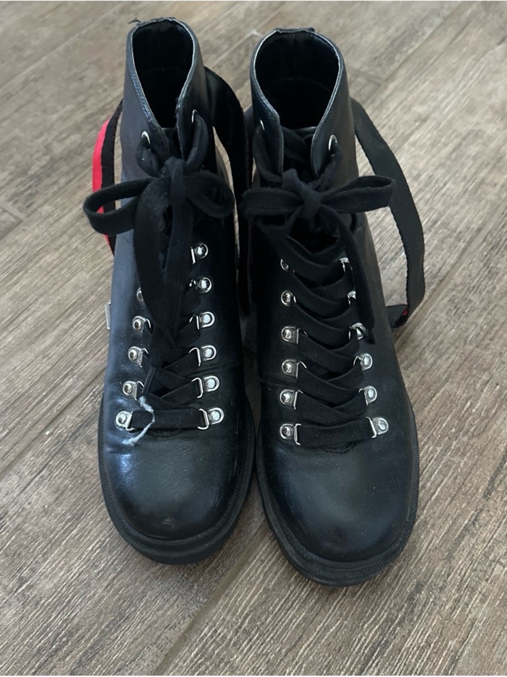 Steve Madden Black Lace-Up Women's Ankle Boots - Sleek Casual Style, Size 9